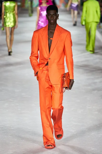 Look 66